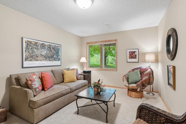 9009 Sutton Drive, Eden Prairie, MN 55347