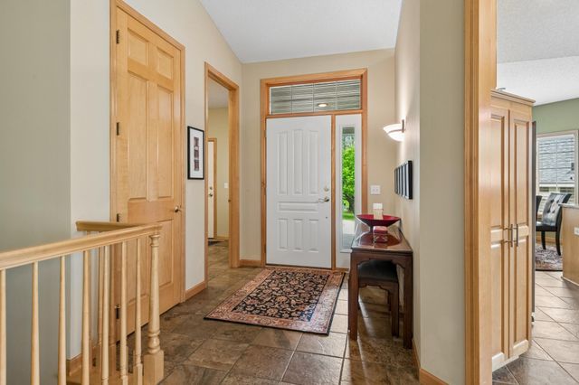 9009 Sutton Drive, Eden Prairie, MN 55347