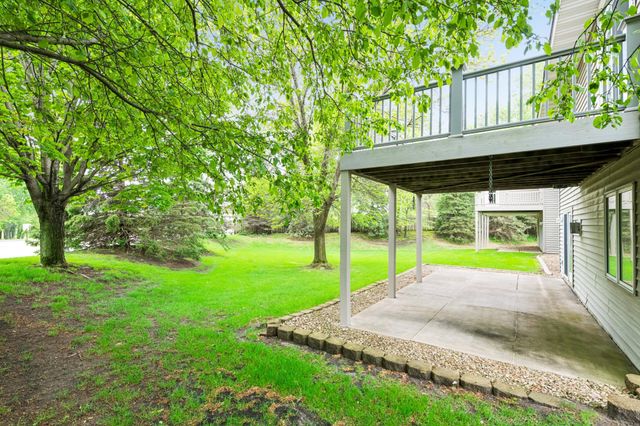 9009 Sutton Drive, Eden Prairie, MN 55347