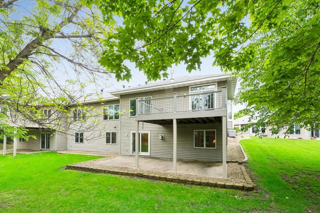 9009 Sutton Drive, Eden Prairie, MN 55347