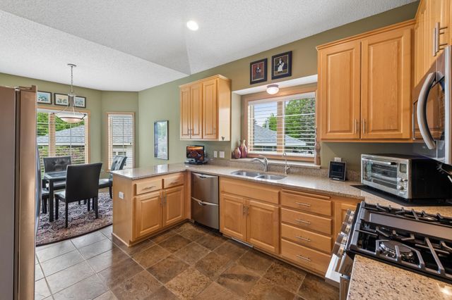 9009 Sutton Drive, Eden Prairie, MN 55347