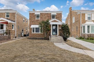 3515 Elmwood Avenue, Berwyn, IL 60402