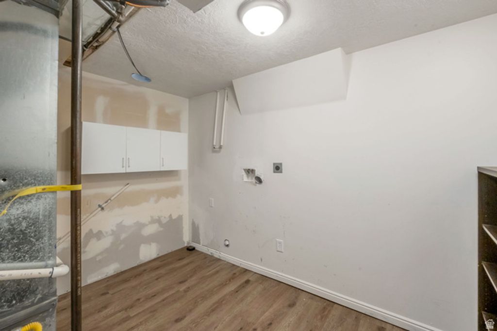 Image 23 of property listing at 4519 E BRIDLEWAY RD, Eagle Mountain, UT 84005