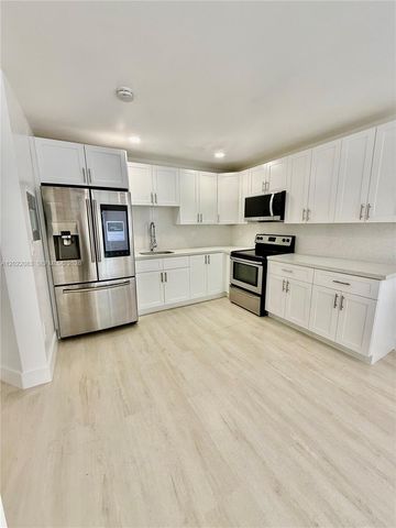 2652 SW 34th Avenue REAR, Miami, FL 33133
