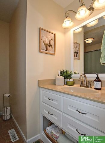 6308 Briar Rosa Drive, Lincoln, NE 68516