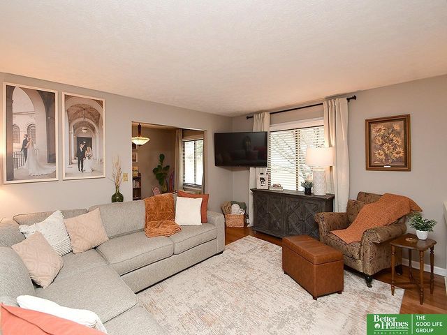 6308 Briar Rosa Drive, Lincoln, NE 68516