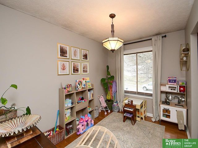 6308 Briar Rosa Drive, Lincoln, NE 68516