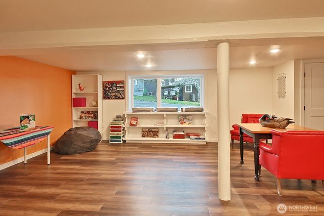 689 Kellogg Lane, Oak Harbor, WA 98277