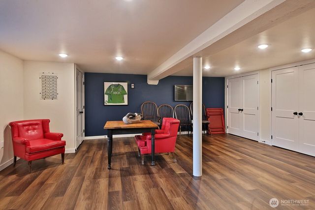 689 Kellogg Lane, Oak Harbor, WA 98277