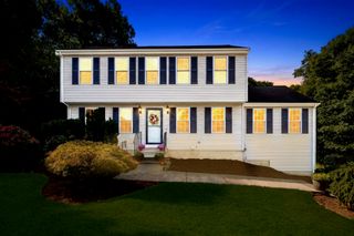 26 Sunset Dr, Douglas, MA 01516