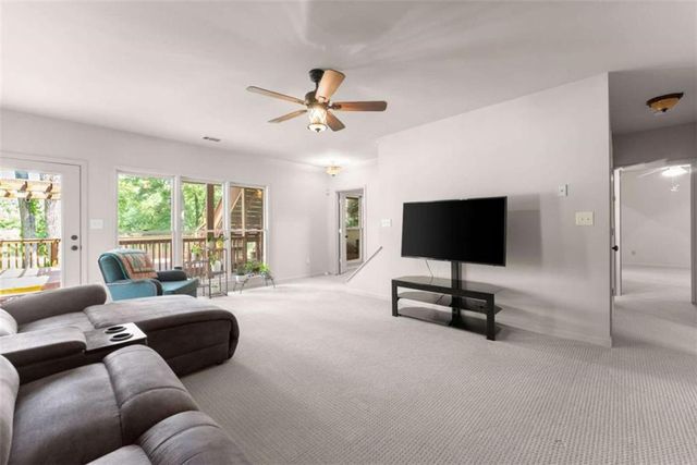5825 Sweetbottom Lane, Clermont, GA 30527