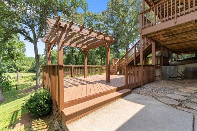 5825 Sweetbottom Lane, Clermont, GA 30527