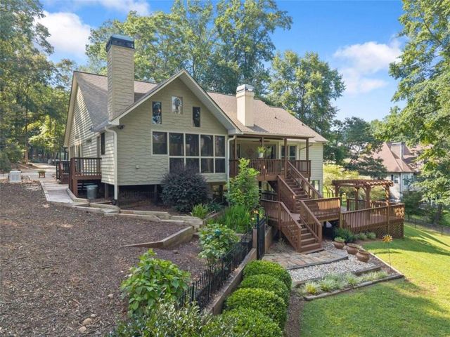 5825 Sweetbottom Lane, Clermont, GA 30527