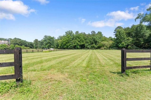 5825 Sweetbottom Lane, Clermont, GA 30527