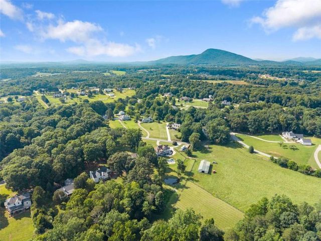 5825 Sweetbottom Lane, Clermont, GA 30527