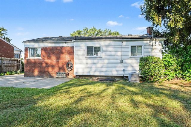 25338 Wagner Avenue, Warren, MI 48089
