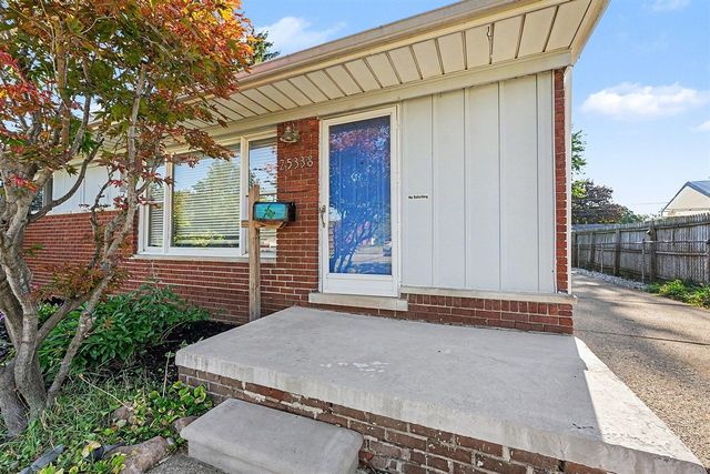 25338 Wagner Avenue, Warren, MI 48089