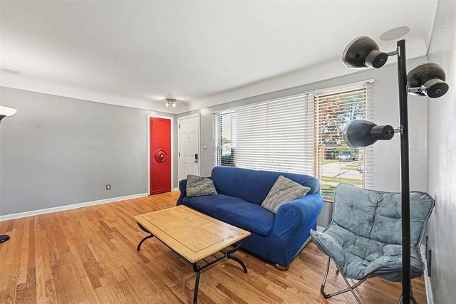25338 Wagner Avenue, Warren, MI 48089