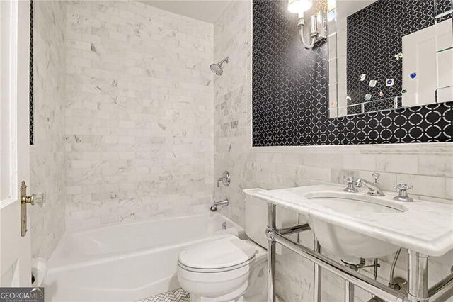 210 Nelson Ferry Road, Decatur, GA 30030