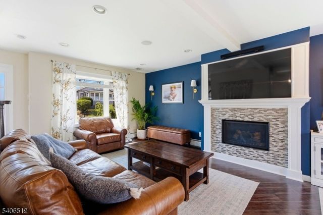 44 Laura Ave, Nutley Twp., NJ 07110