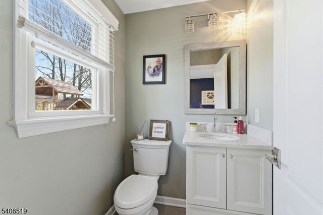 44 Laura Ave, Nutley Twp., NJ 07110