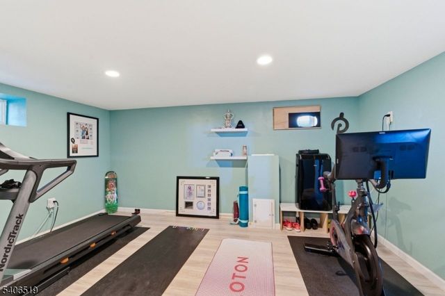 44 Laura Ave, Nutley Twp., NJ 07110