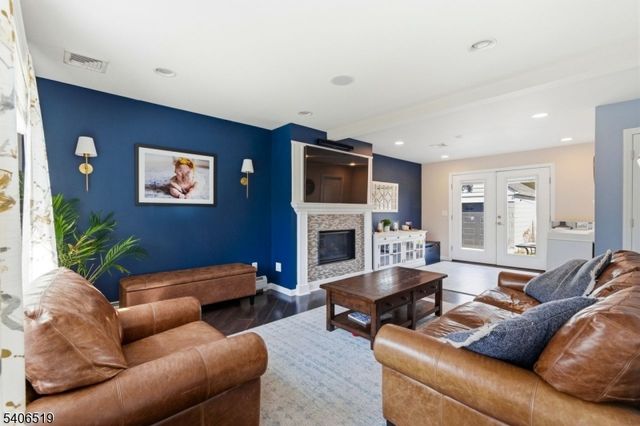 44 Laura Ave, Nutley Twp., NJ 07110