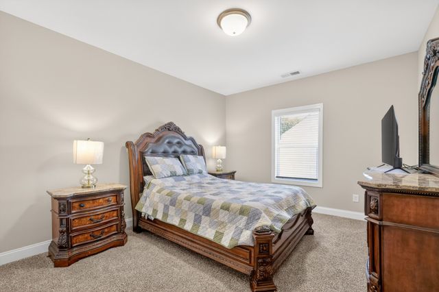 3016 Wiltshire Park Pl, Hermitage, TN 37076