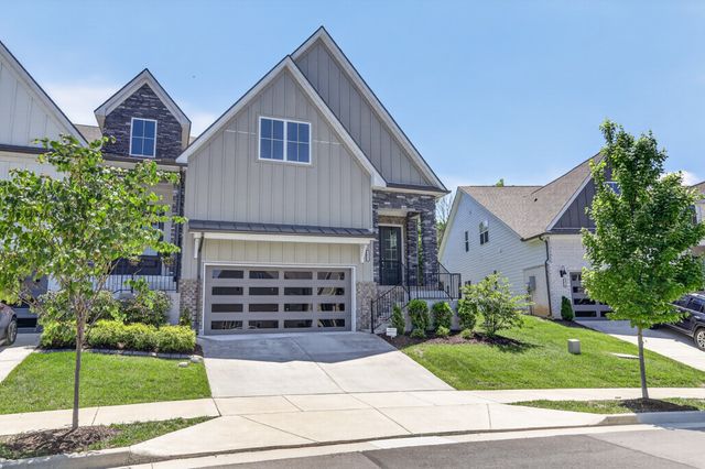 3016 Wiltshire Park Pl, Hermitage, TN 37076