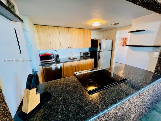 900 Bay Dr 411, Miami Beach, FL 33141