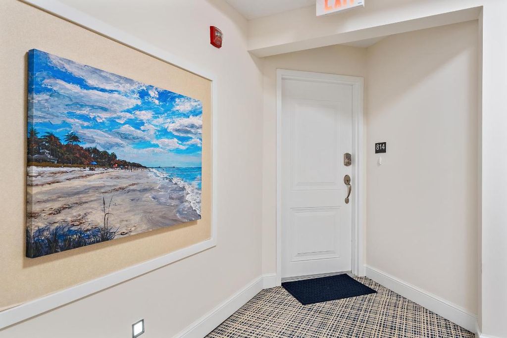 814 Bay Colony Drive S, Juno Beach, FL 33408