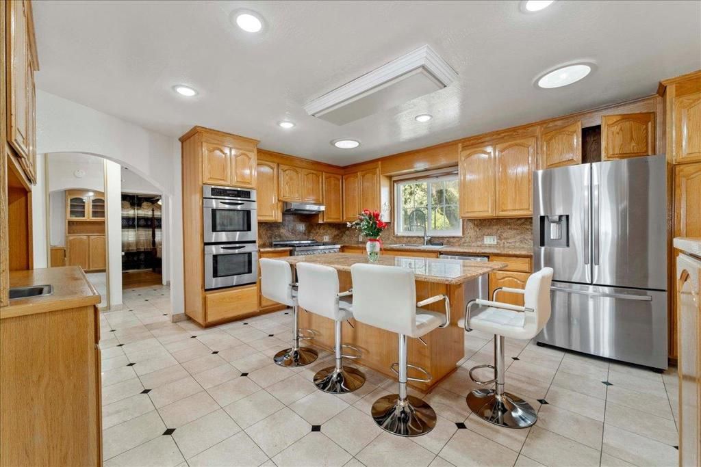 Image 10 of property listing at 2099 Emory Street, San Jose, CA 95128