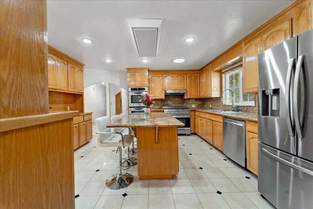 Image 14 of property listing at 2099 Emory Street, San Jose, CA 95128