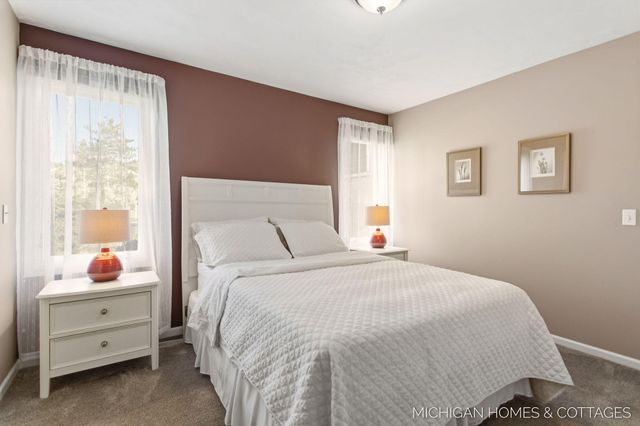 404 Goldcrest Drive, Park Twp, MI 49424