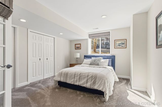 404 Goldcrest Drive, Park Twp, MI 49424