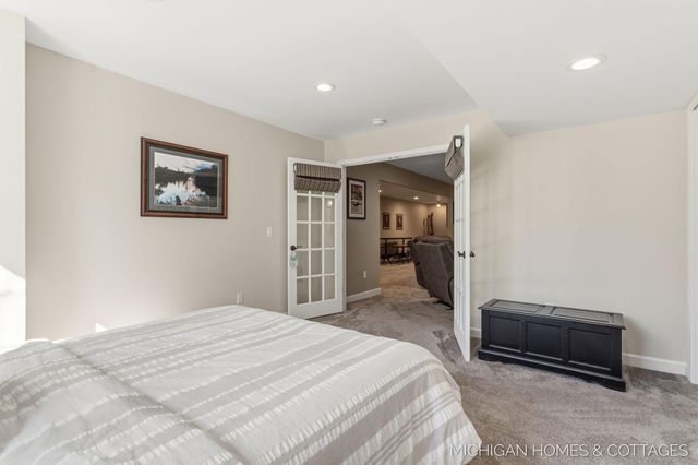 404 Goldcrest Drive, Park Twp, MI 49424