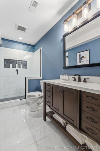 404 Goldcrest Drive, Park Twp, MI 49424