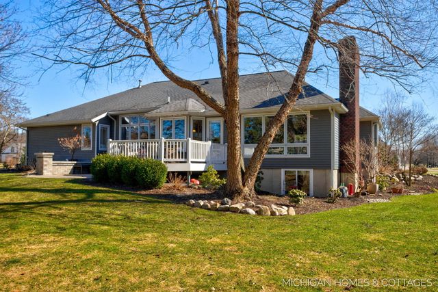 404 Goldcrest Drive, Park Twp, MI 49424