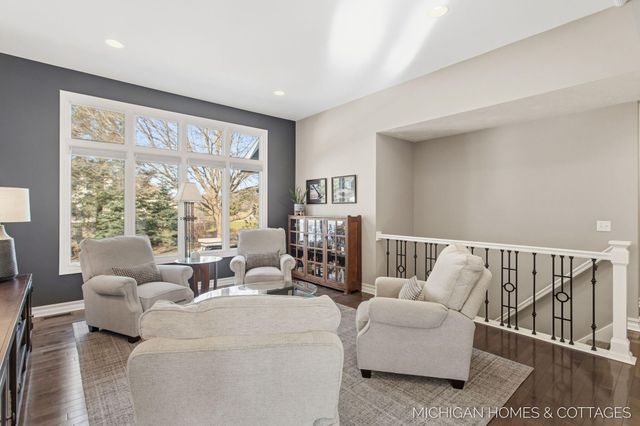 404 Goldcrest Drive, Park Twp, MI 49424