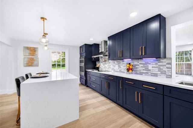 4912 W DRYAD STREET, Tampa, FL 33629