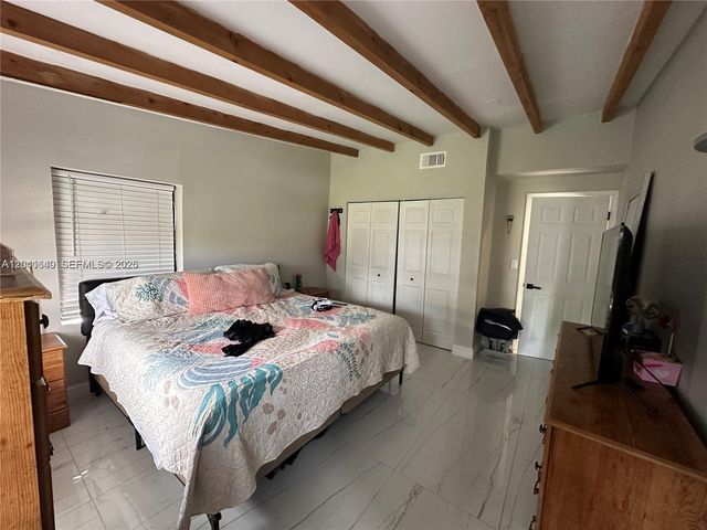 6060 NW 7th St, Miami, FL 33126