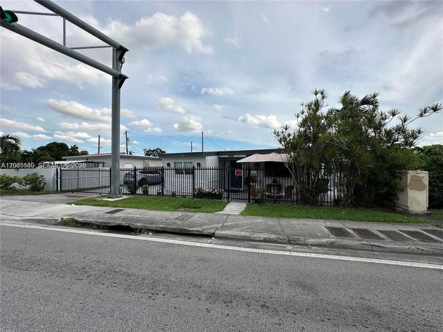 6060 NW 7th St, Miami, FL 33126