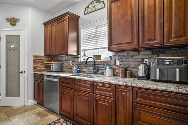 1996 Rex Allen Dr Drive, Kingman, AZ 86409