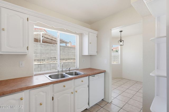 5312 W Wood Owl Drive, Tucson, AZ 85742