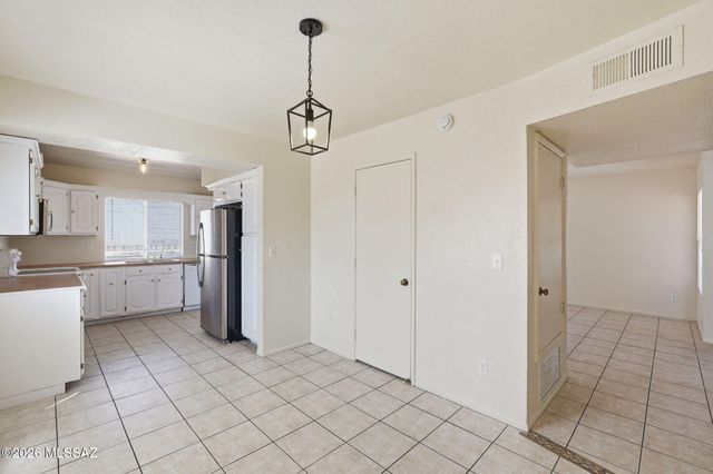 5312 W Wood Owl Drive, Tucson, AZ 85742