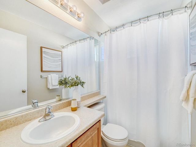 6761 E 129th Ave, Thornton, CO 80602