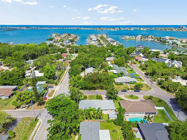 1743 EAGLES NEST DRIVE, Belleair, FL 33756