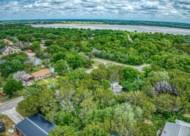 2721 Walnut Street, Granbury, TX 76048