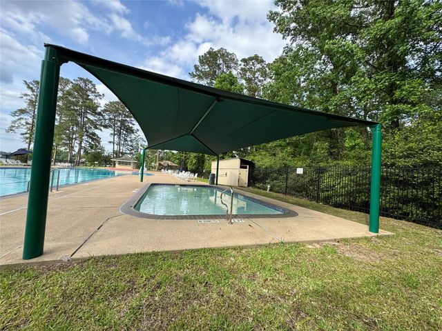 1221 Green Briar Drive, Huntsville, TX 77340