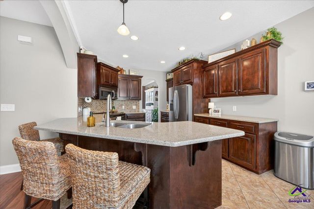 200 Yale Circle, Bonaire, GA 31005